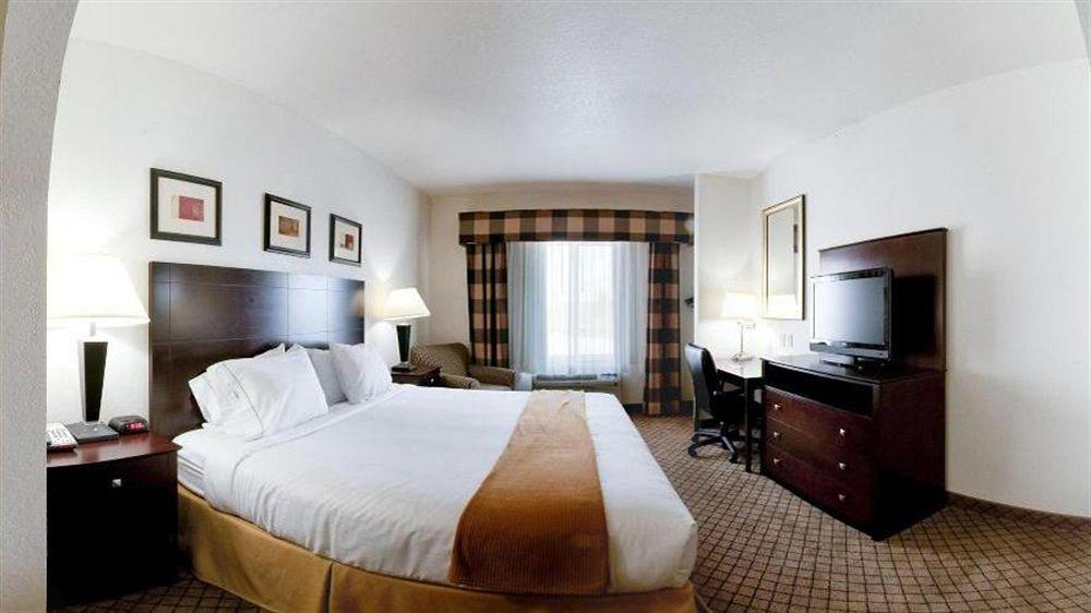 Holiday Inn Express Childress By Ihg Buitenkant foto