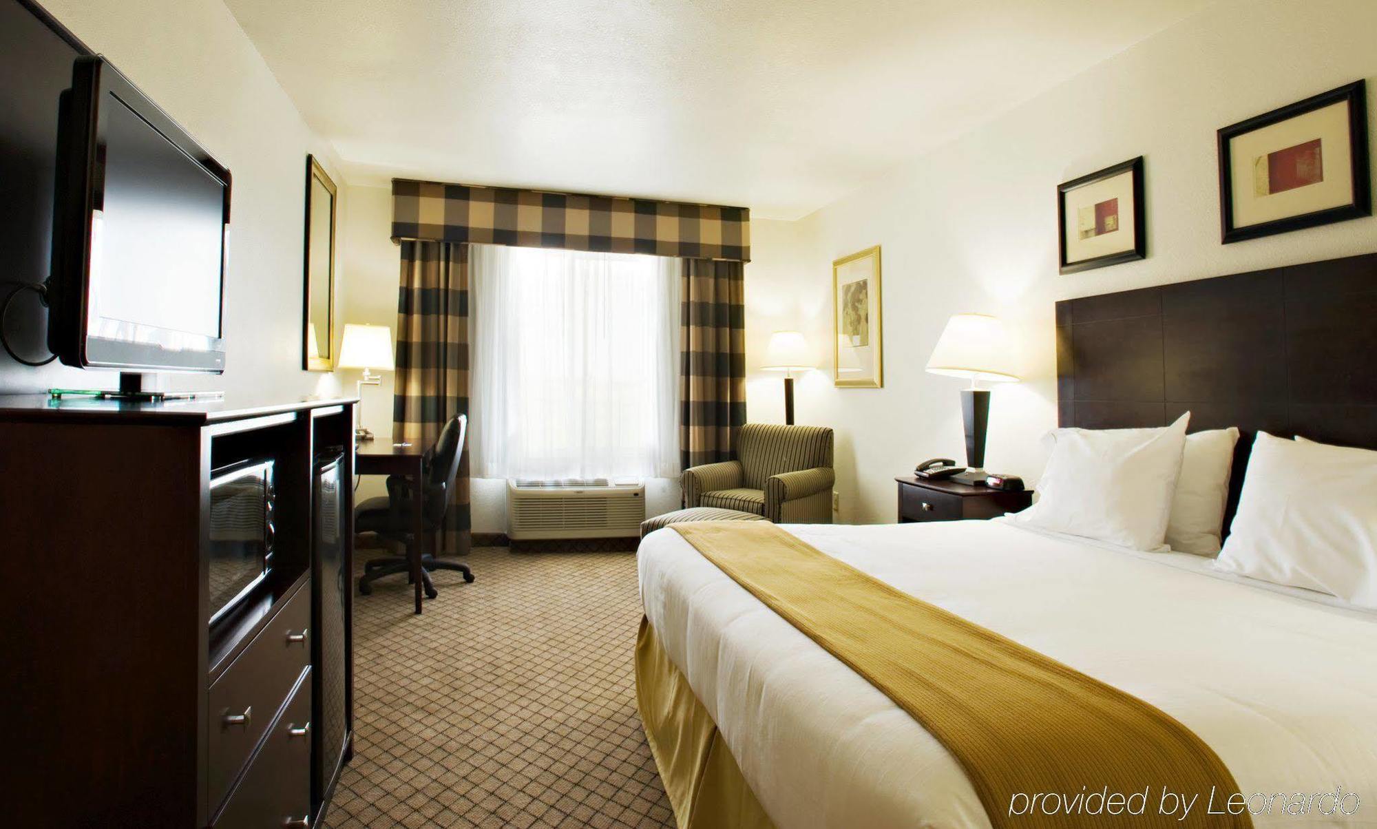Holiday Inn Express Childress By Ihg Buitenkant foto