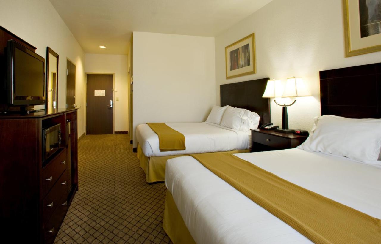 Holiday Inn Express Childress By Ihg Buitenkant foto
